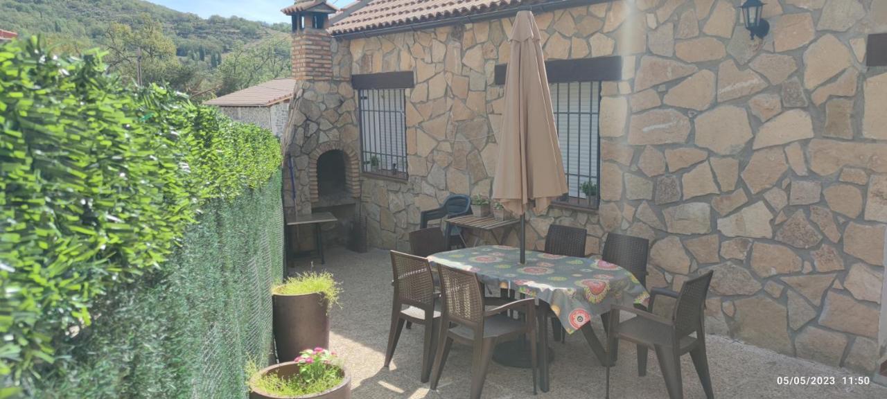 La Pasailla De Gredos Guest House Navacepeda de Tormes Exterior photo